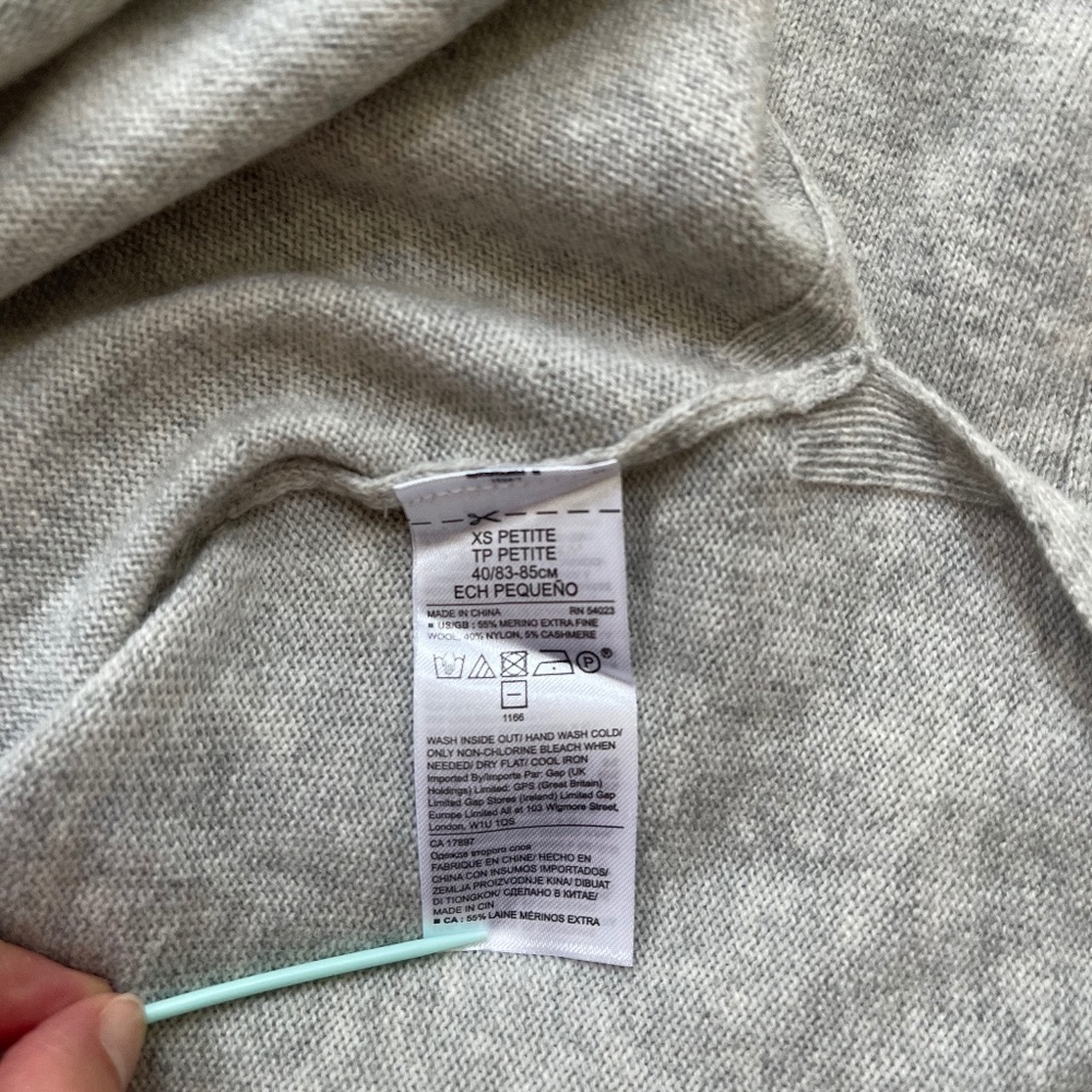 Banana Republic Cashmere Blend Tunic Gray Sweater - Picture 7 of 8